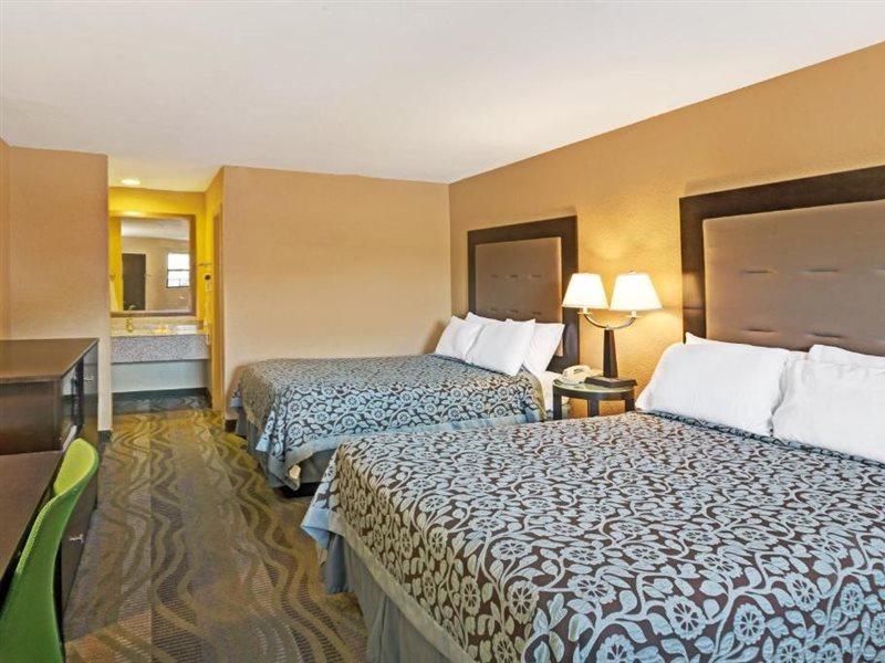 Days Inn By Wyndham Cherokee Near Casino Bagian luar foto