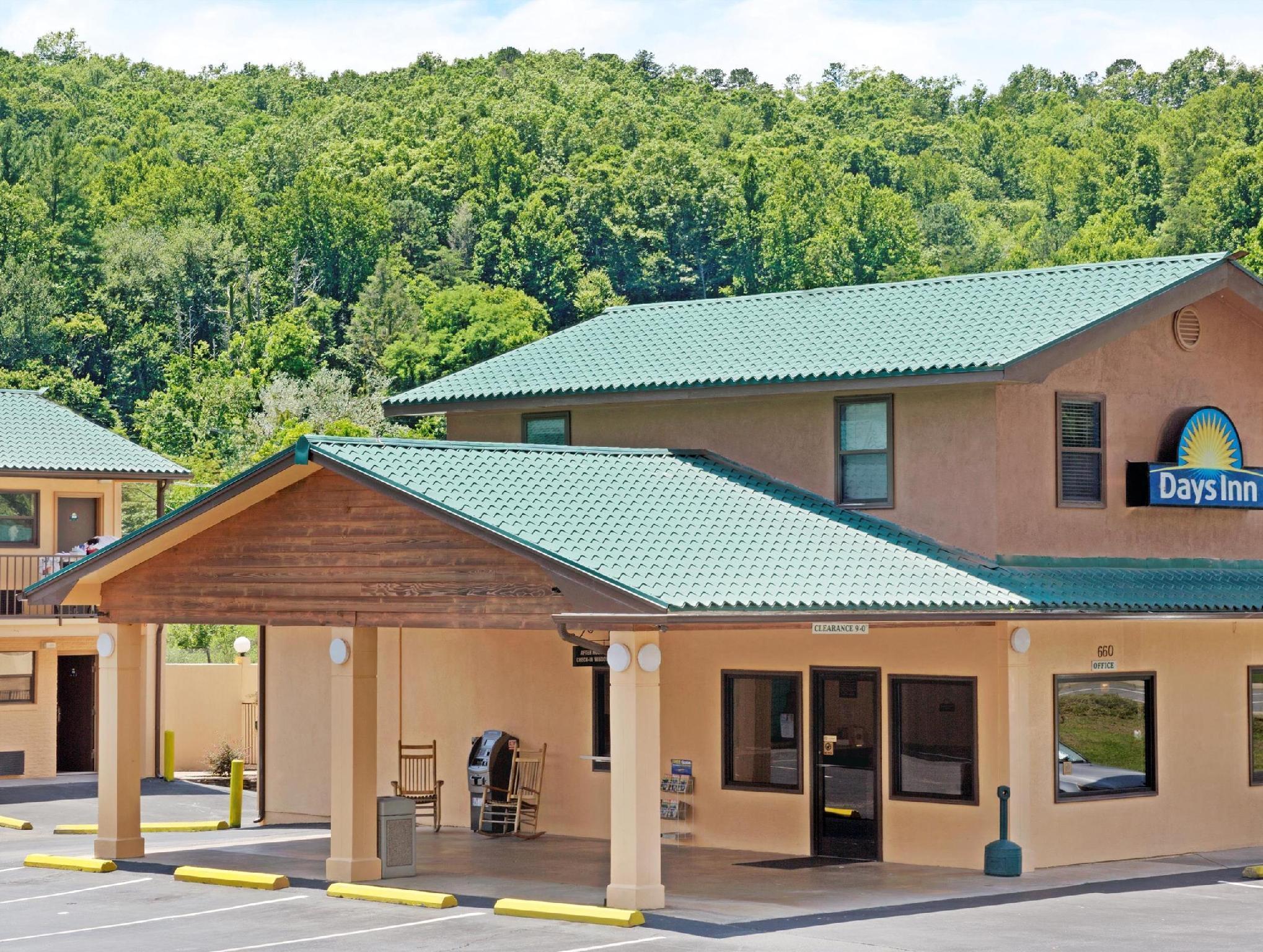 Days Inn By Wyndham Cherokee Near Casino Bagian luar foto